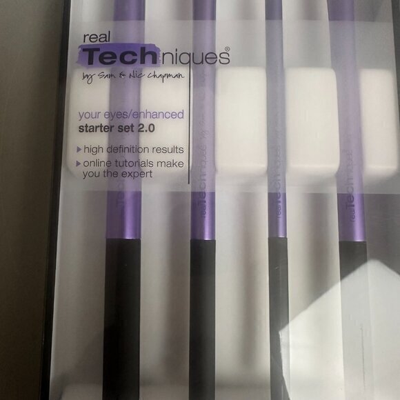Real Techniques EYES Starter Set of 4 Makeup Brushes stage makeup tech purple - Picture 2 of 4